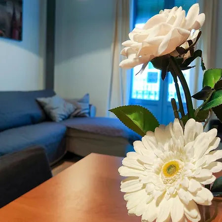 Apartment Palm Square - One Minute From The Sea!