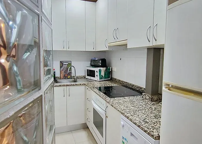 Palm Square - One Minute From The Sea! * Alicante