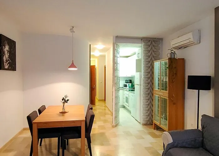 Palm Square - One Minute From The Sea! Appartamento *
